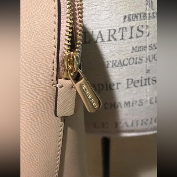 Michael Kors Cindy oyster LG done Satchel leather - Picture 2 of 7